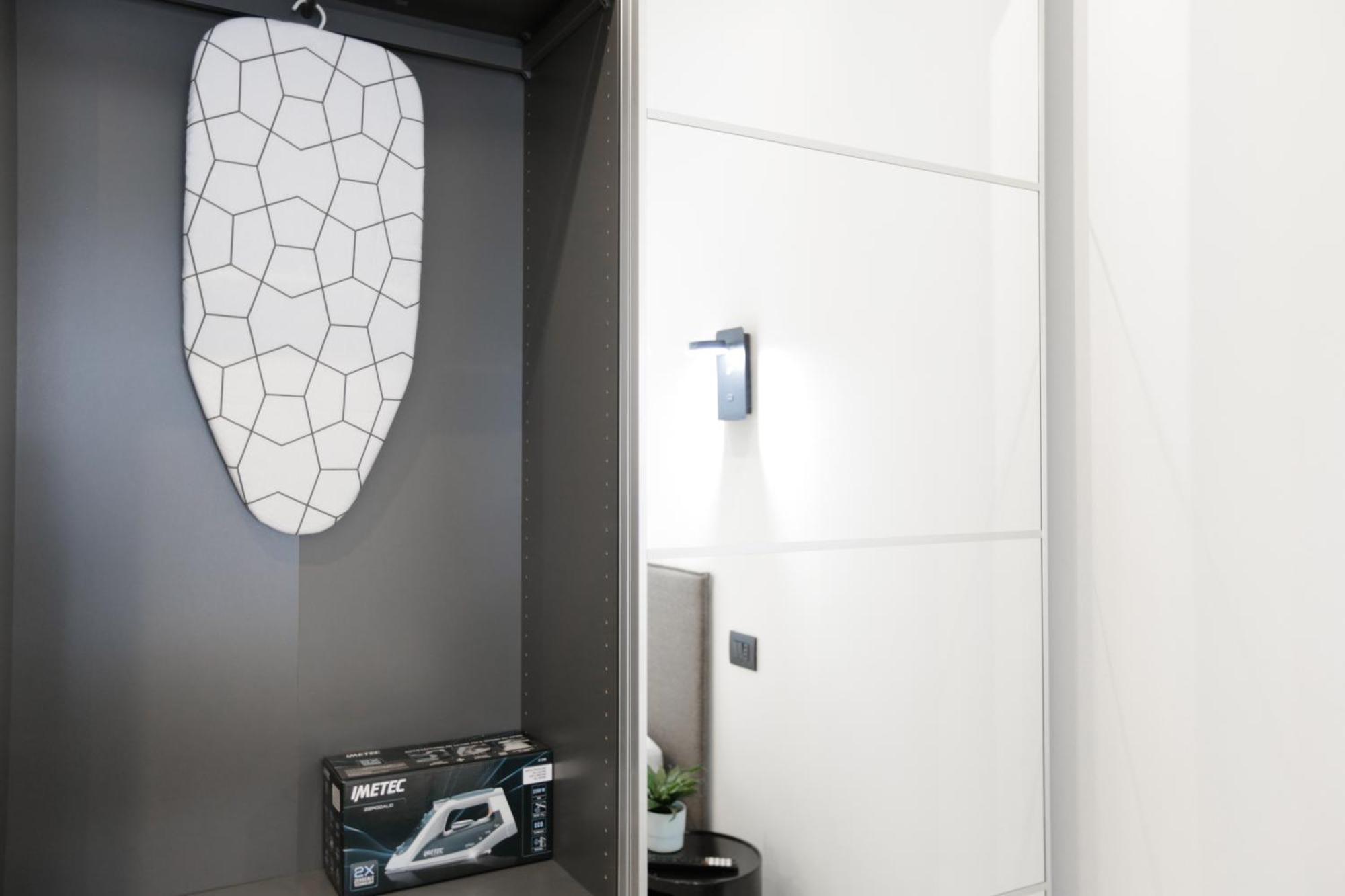 New Modern Flat 10 Minutes Walk From Central Station 밀라노 외부 사진